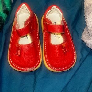 Scribbles red infant shoes